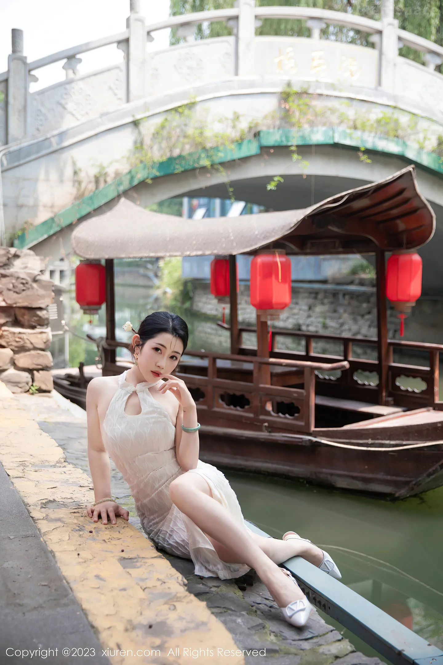 图片[3]-[XiuRen秀人网]VOL.7435 模特严利娅Yuliya性感白色旗袍服饰秀婀娜身姿完美诱惑写真71P-秀人网官方网站